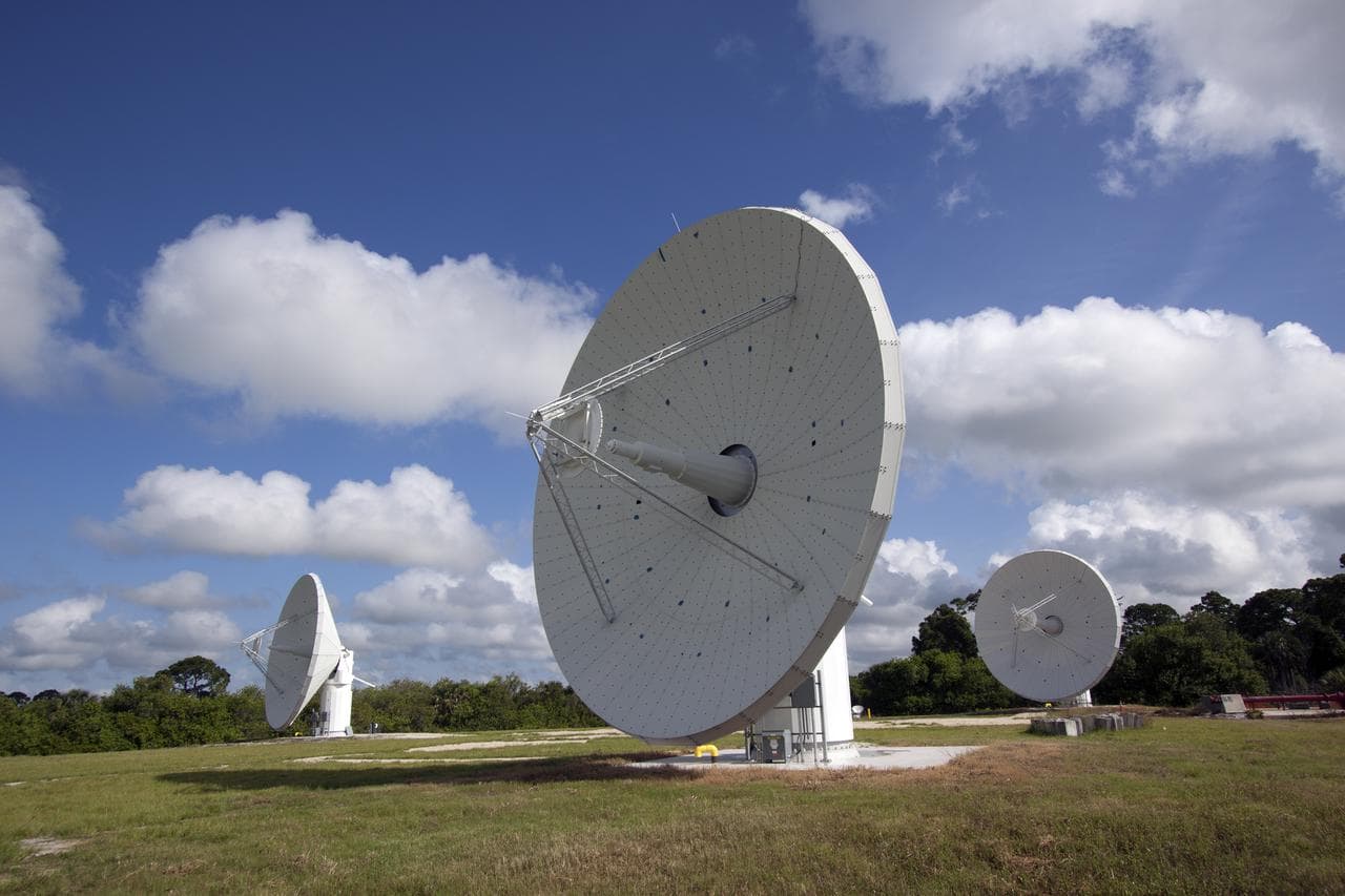 Boom, antenna, testbed