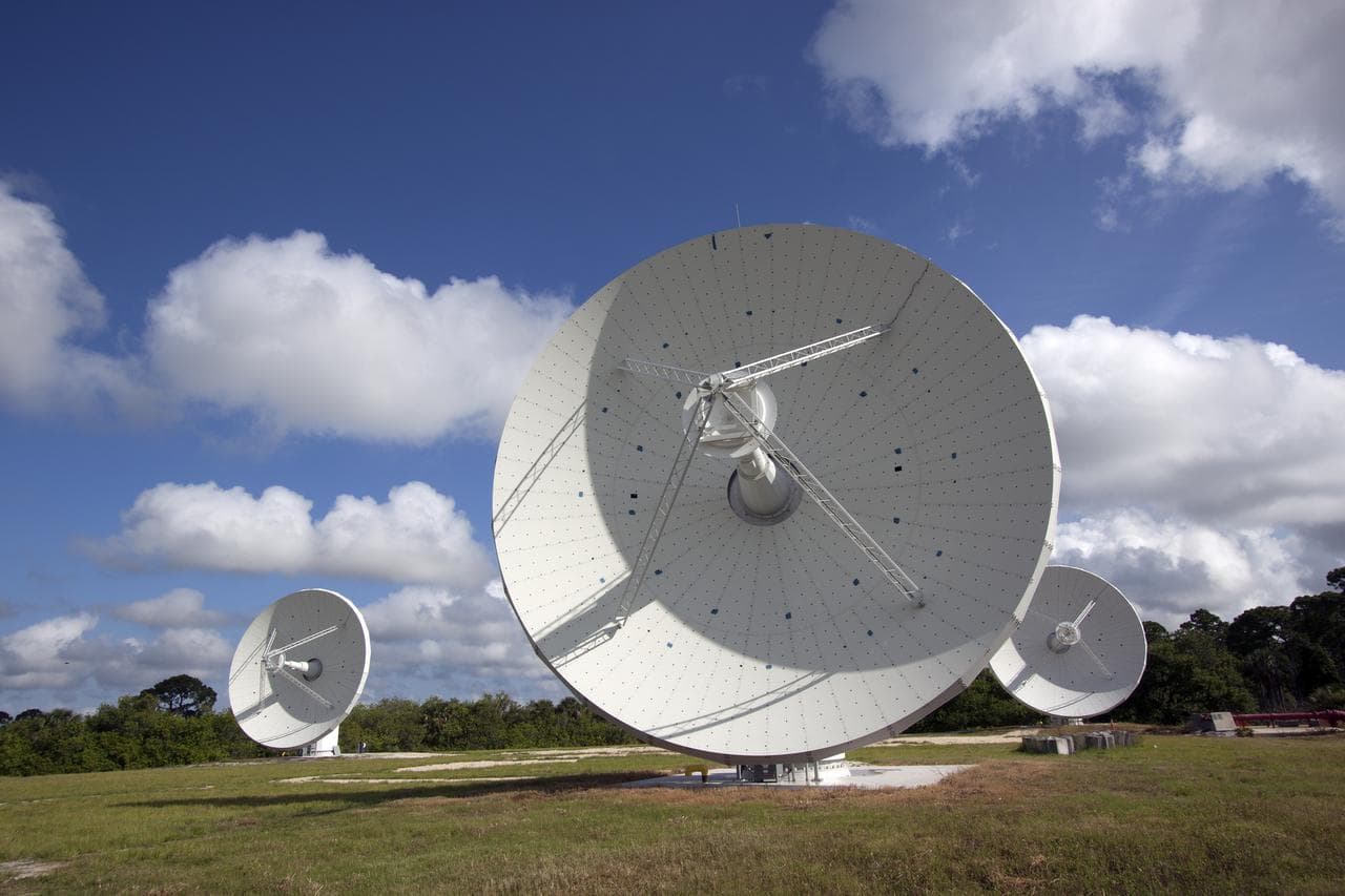 Boom, antenna, testbed