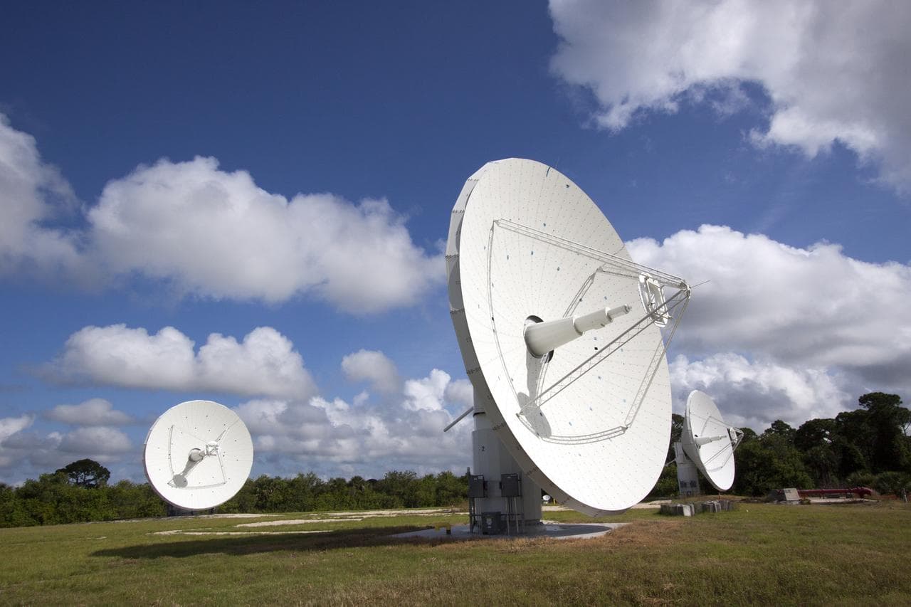 Boom, antenna, testbed