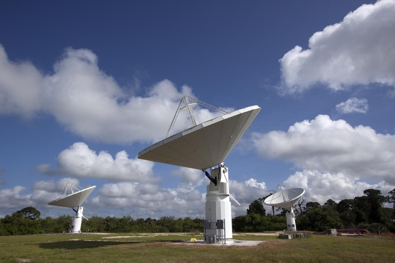 Boom, antenna, testbed