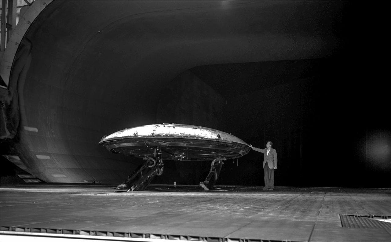 Aeronautics, wind, tunnel