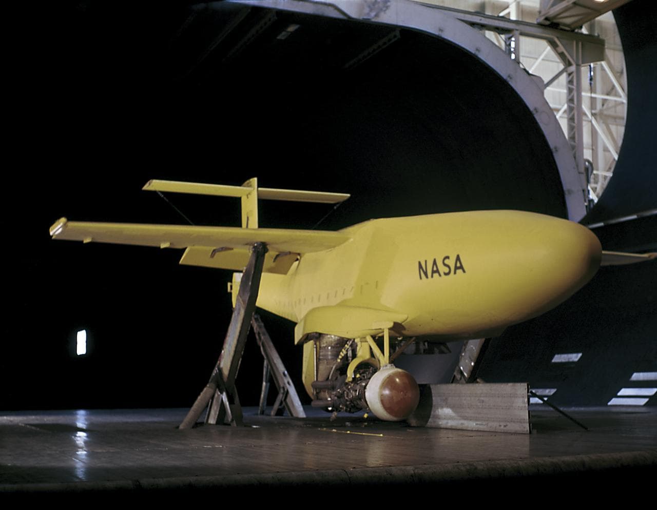 Fan, fuselage, ames