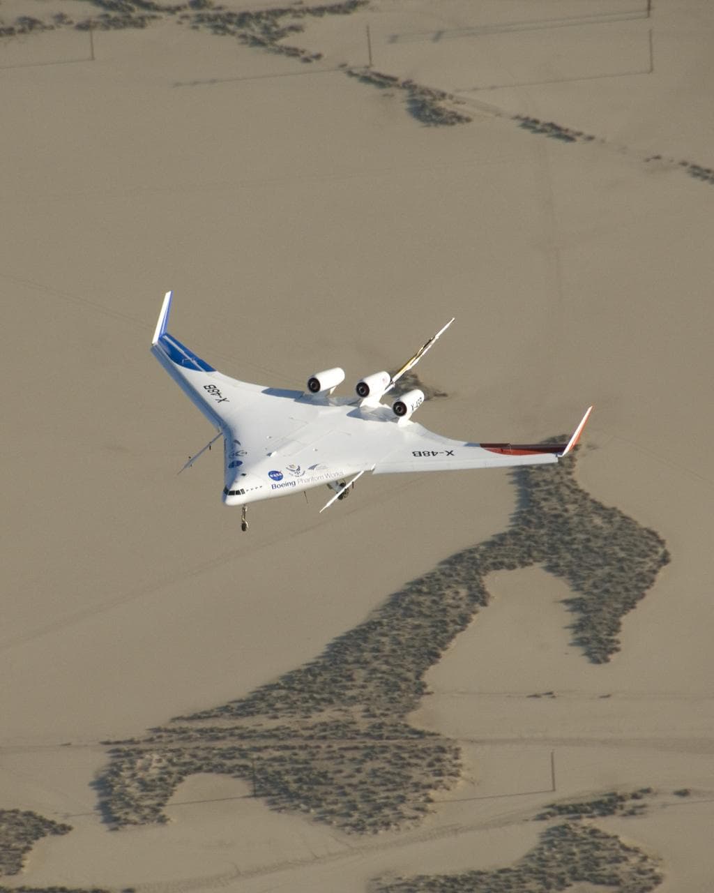 Blended, wing, body