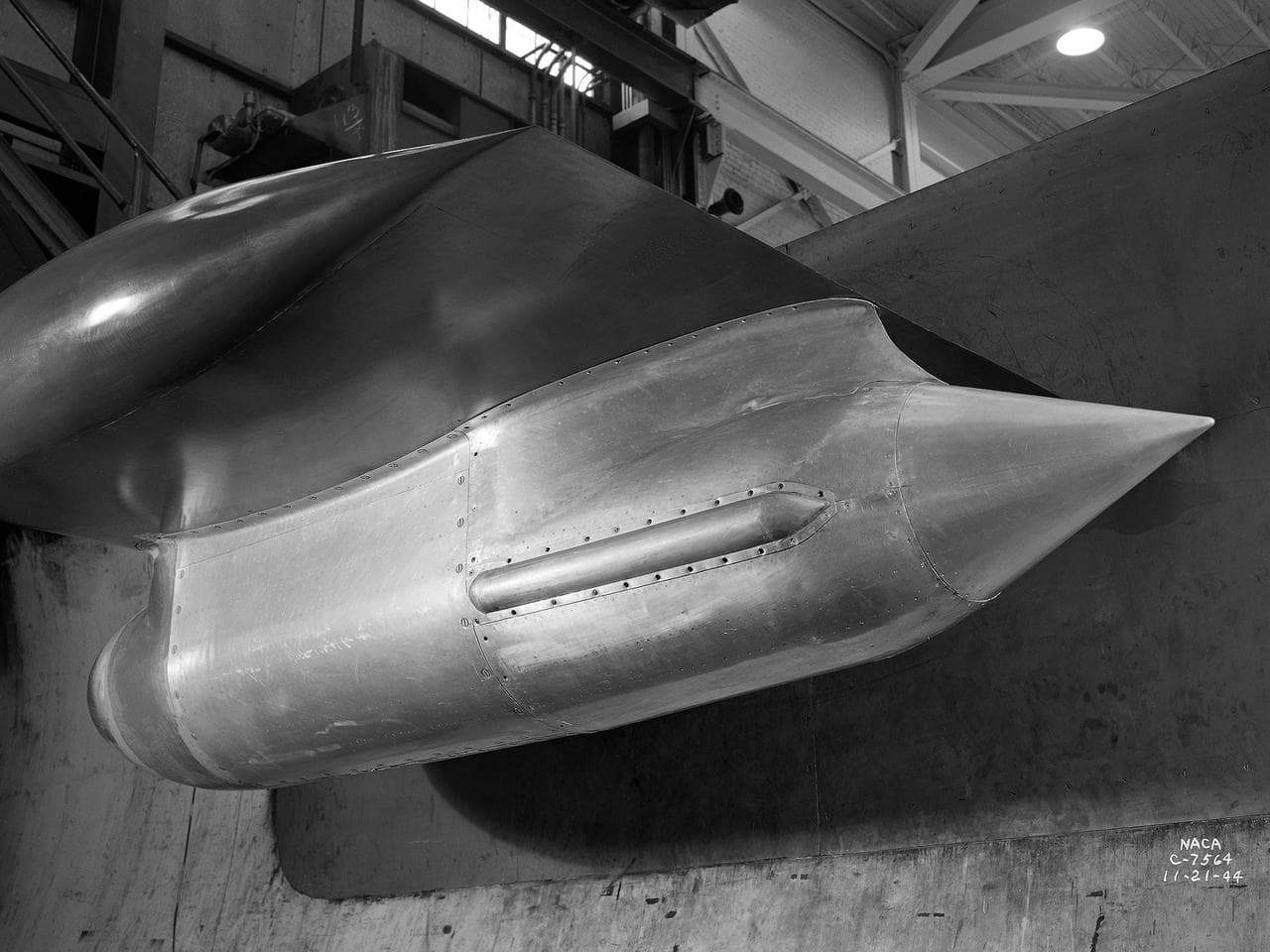 Westinghouse 19B Turbojet in the Altitude Wind Tunnel