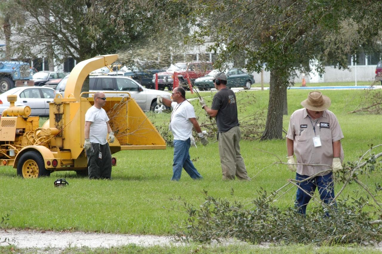 Hurricane, frances, cleanup