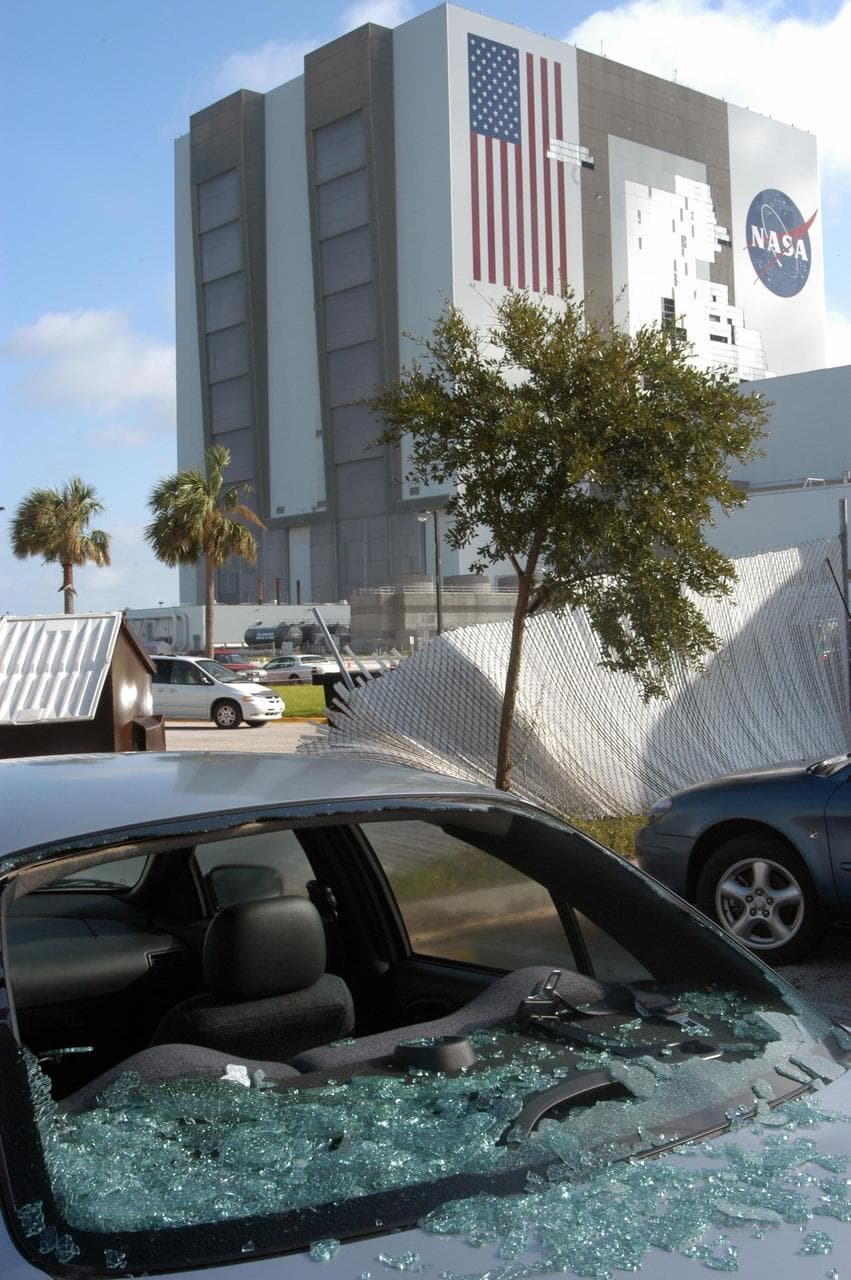 Hurricane, vab, damage