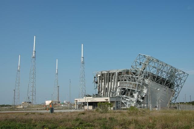 Cape, canaveral, twisted