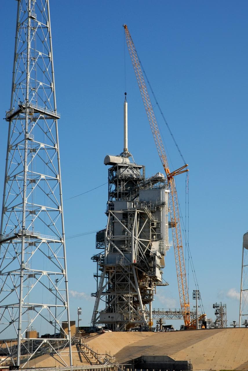Lightning, tower, pad
