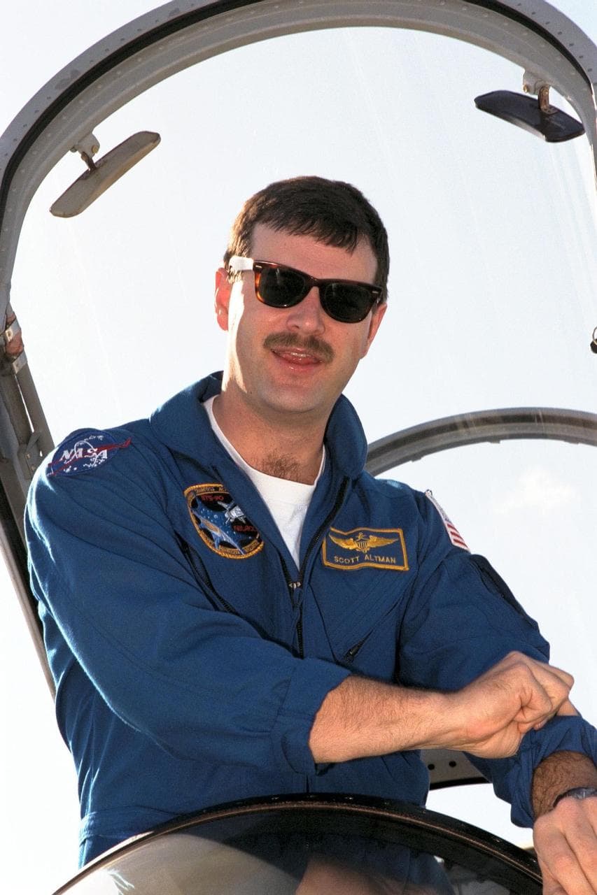 Pilot, scott, altman