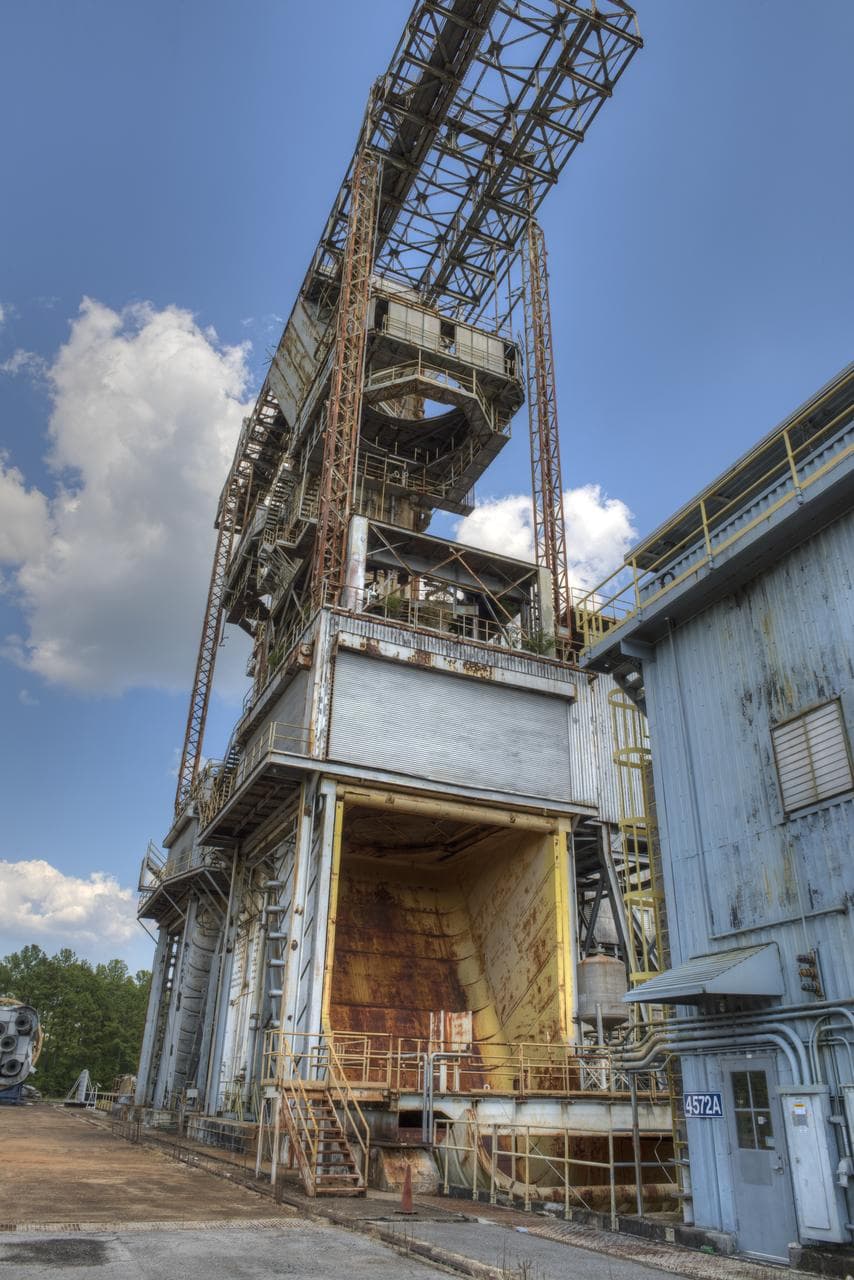 Propulsion and structural test facility