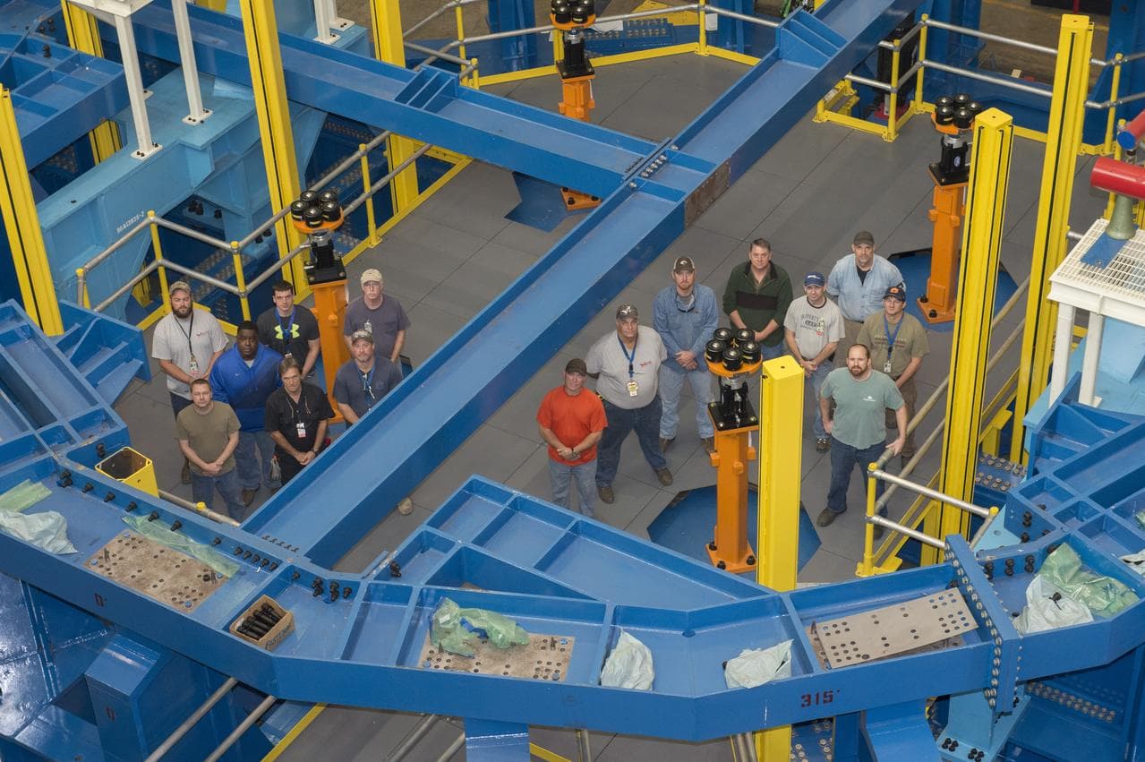 Sls engine section test stand with construction crew