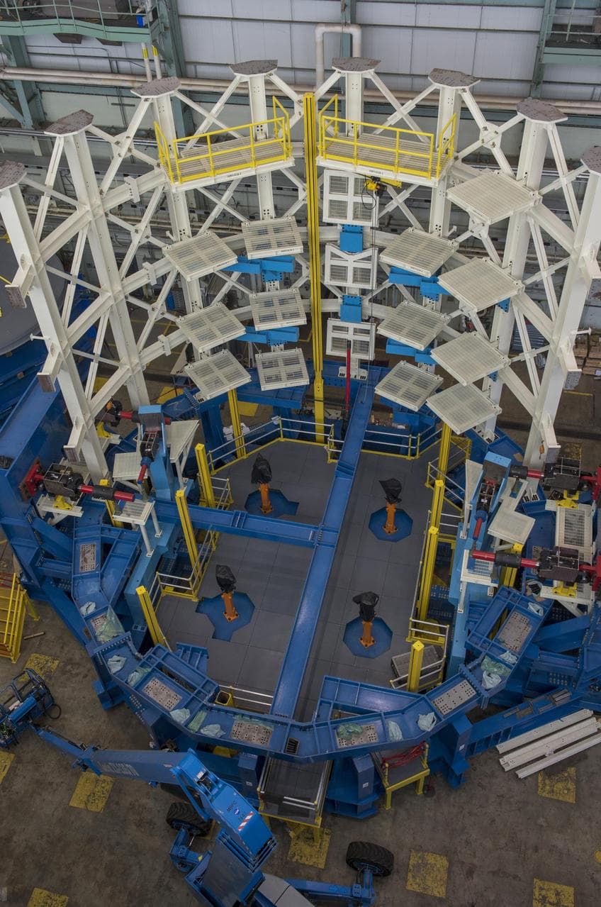 Sls engine section test stand ready for structural test article