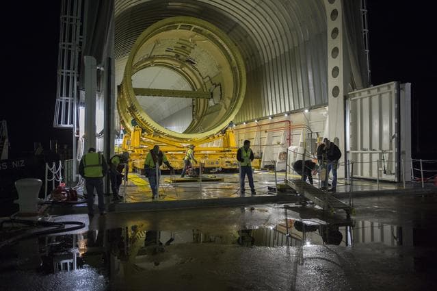 Sls, stages, intertank