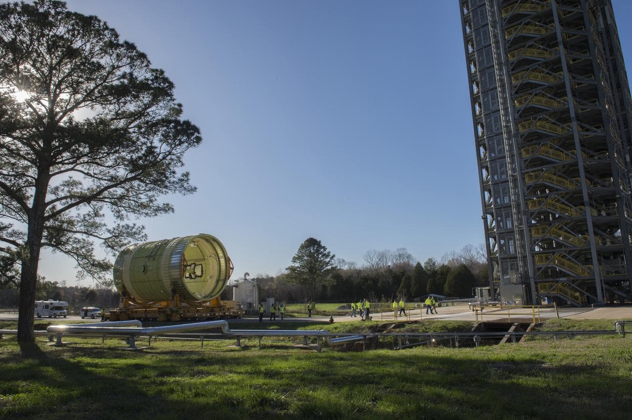 Sls, stages, intertank