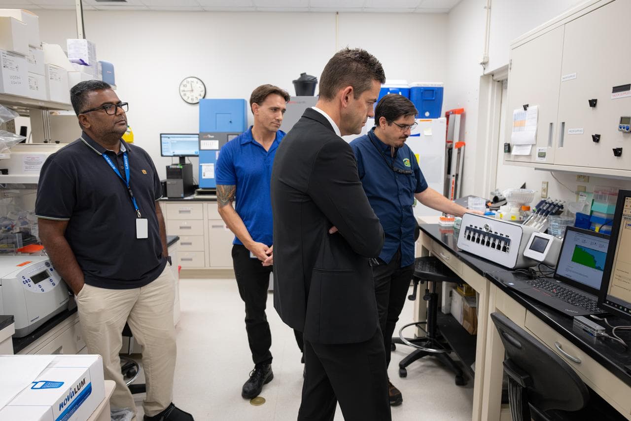 Life Sciences Laboratory Visit