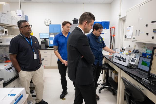 Life Sciences Laboratory Visit
