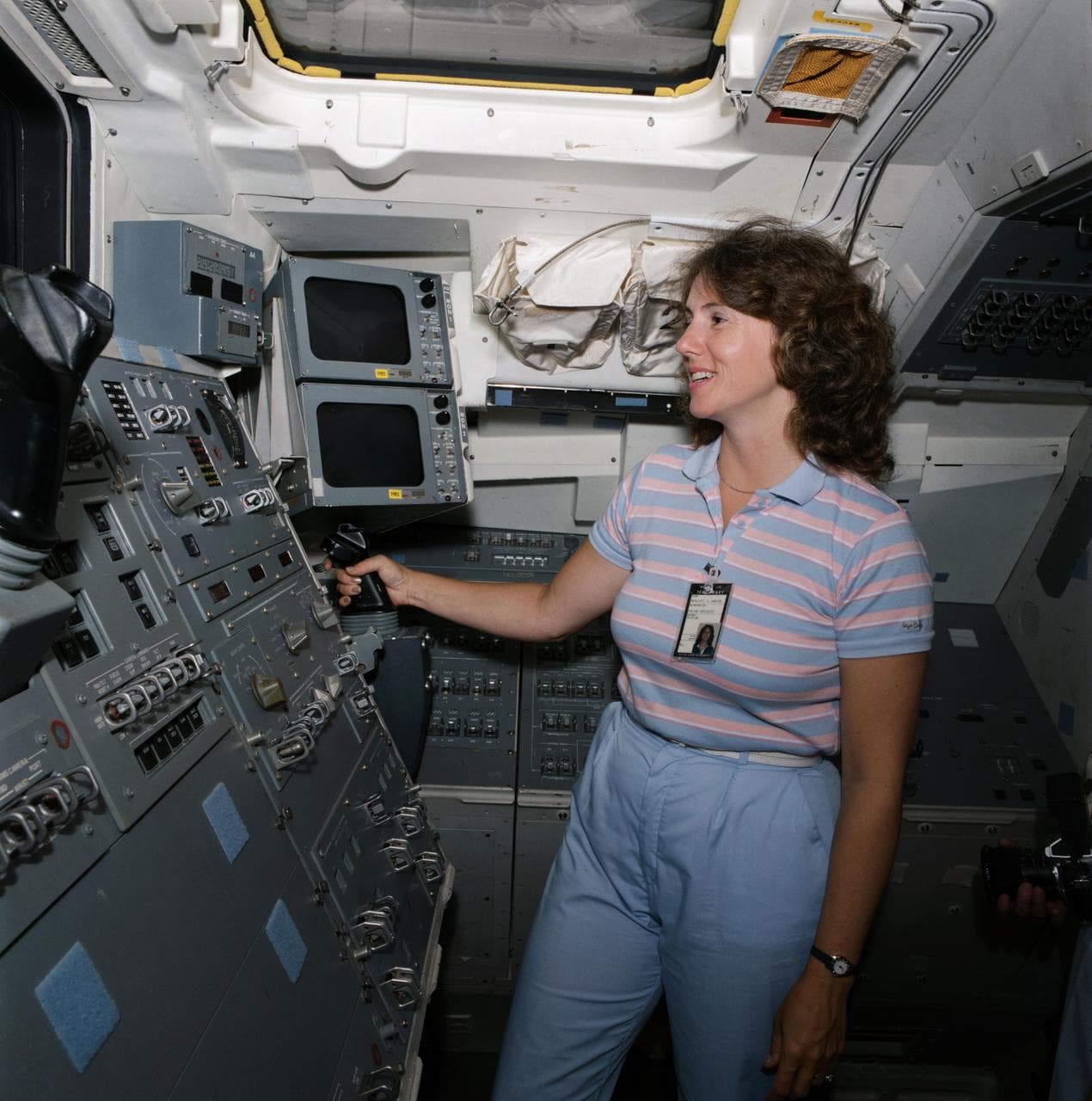 Crew Training - STS-33/51L - JSC