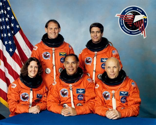 Sts-33 discovery - orbiter vehicle (ov)-103 - official crew portrait