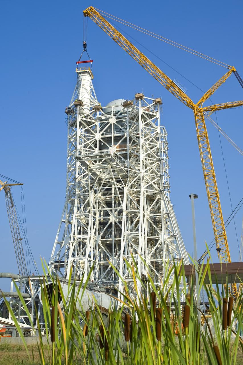 LOX tank installation