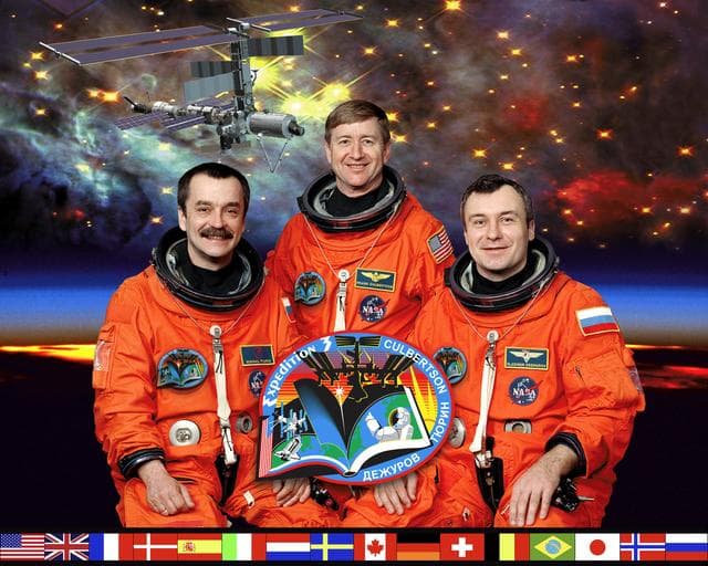 Expedition 3 crew Portrait