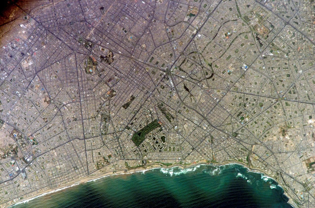 Earth Observations taken by the Expedition 10 crew