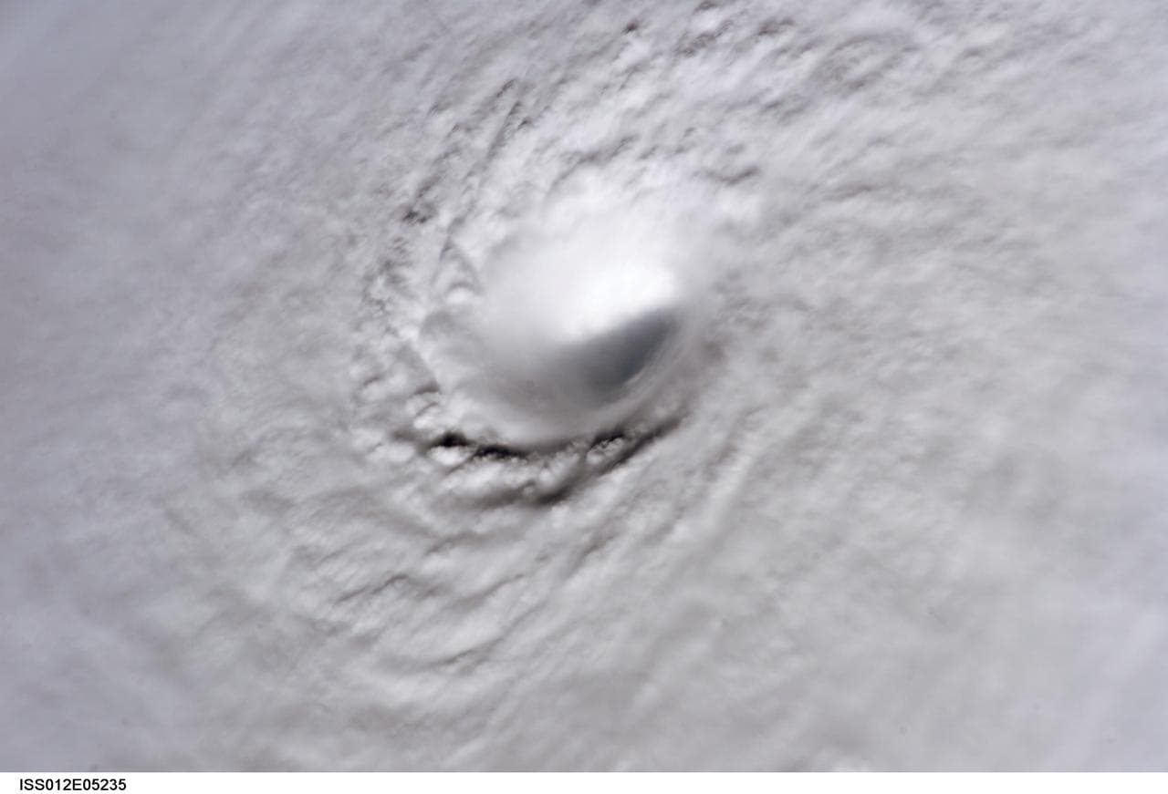 Crew Earth Observations of Hurricane Wilma taken during Expedition 12