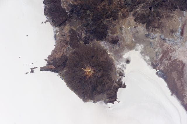 Crew Earth Observations over Bolivia taken during Expedition 12