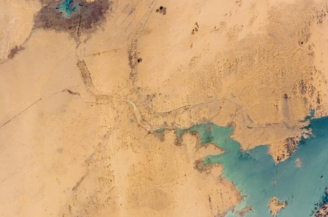 Earth observations taken by the Expedition 12 crew