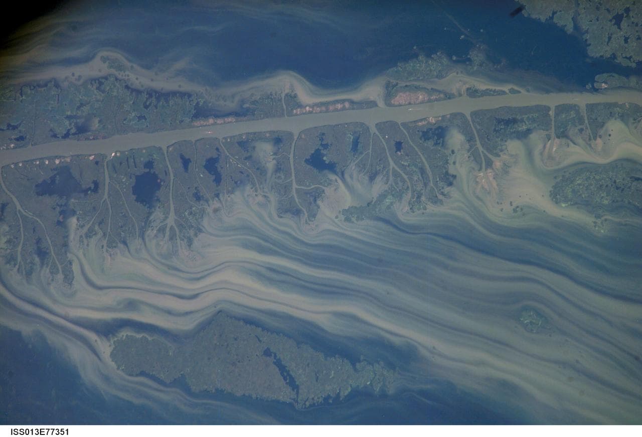 Earth Observations taken by the Expedition 13 crew