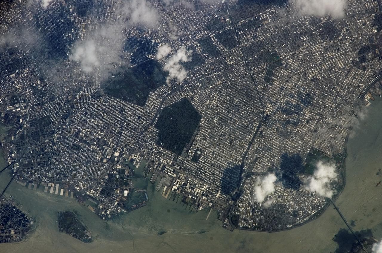 Earth Observations taken by the Expedition 15 Crew