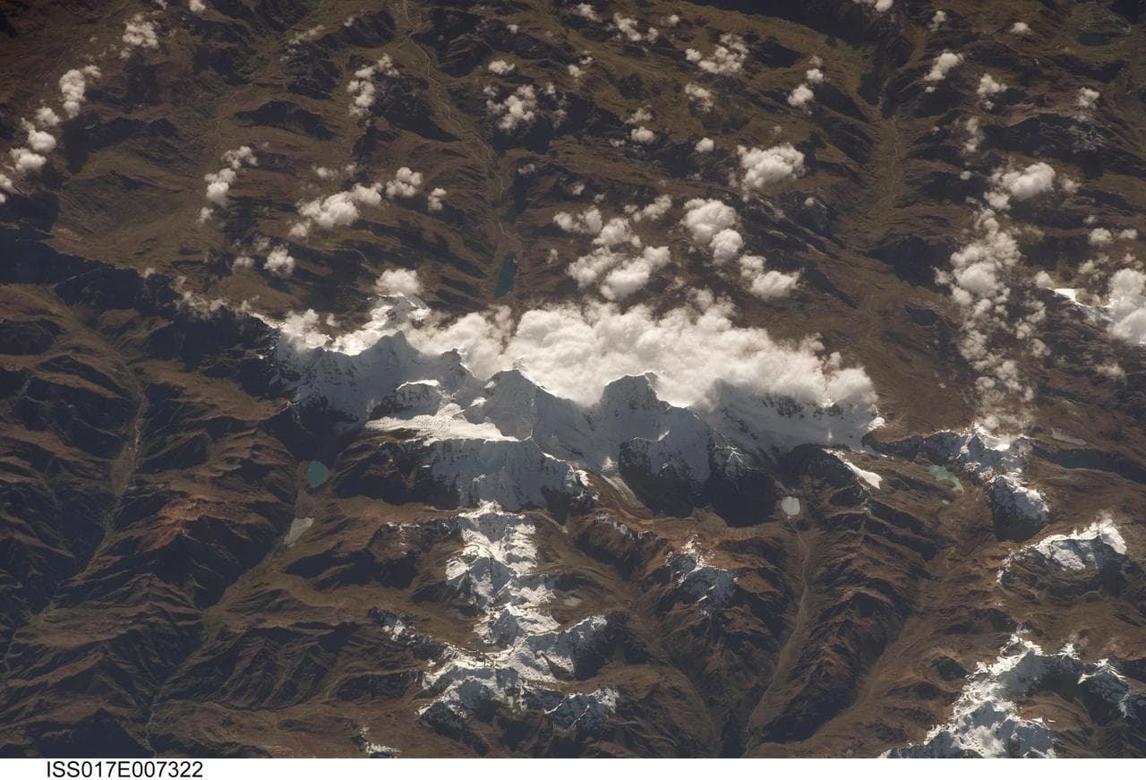 Earth Observations taken by the Expedition 17 Crew