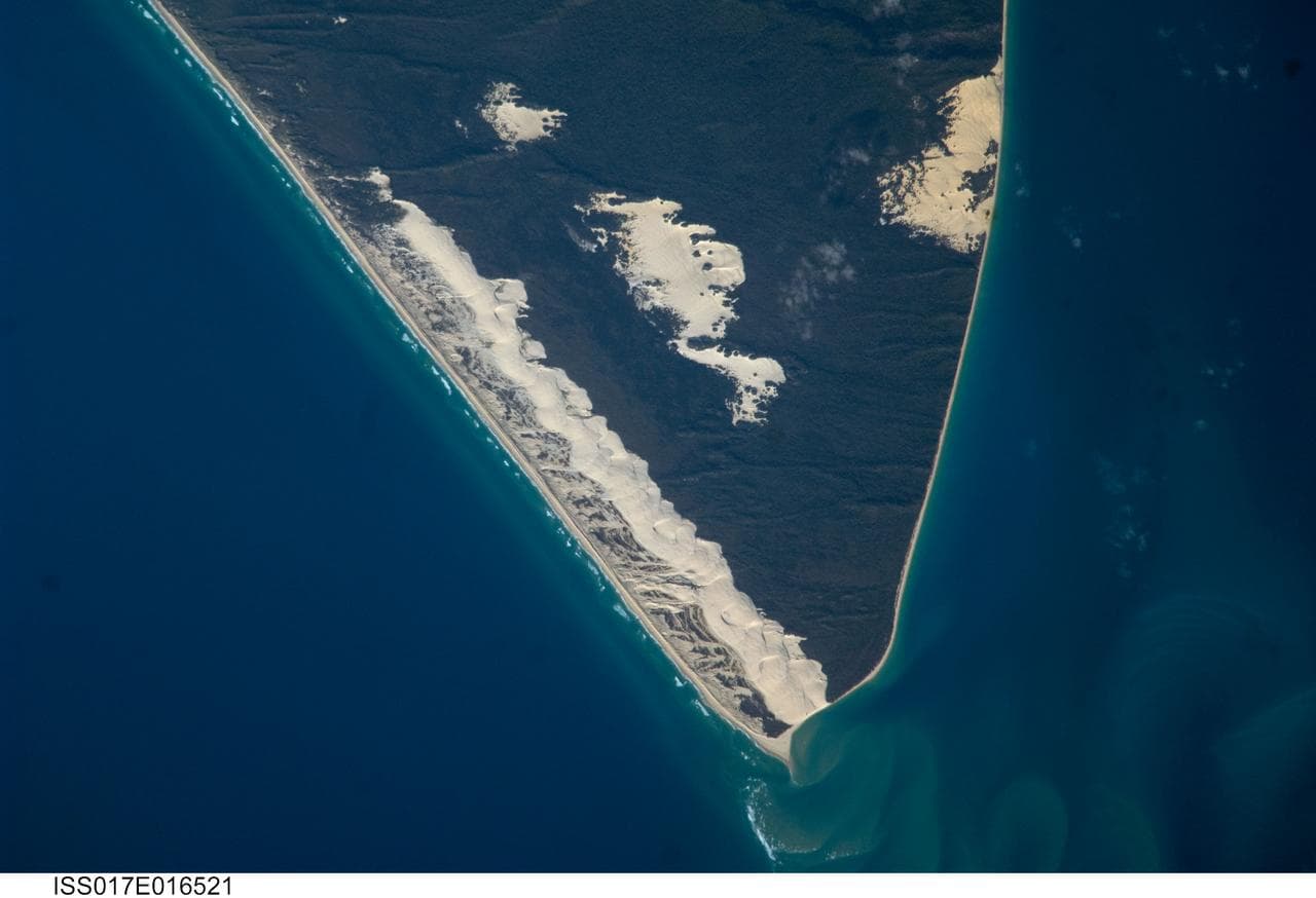 Earth Observations taken by the Expedition 17 Crew