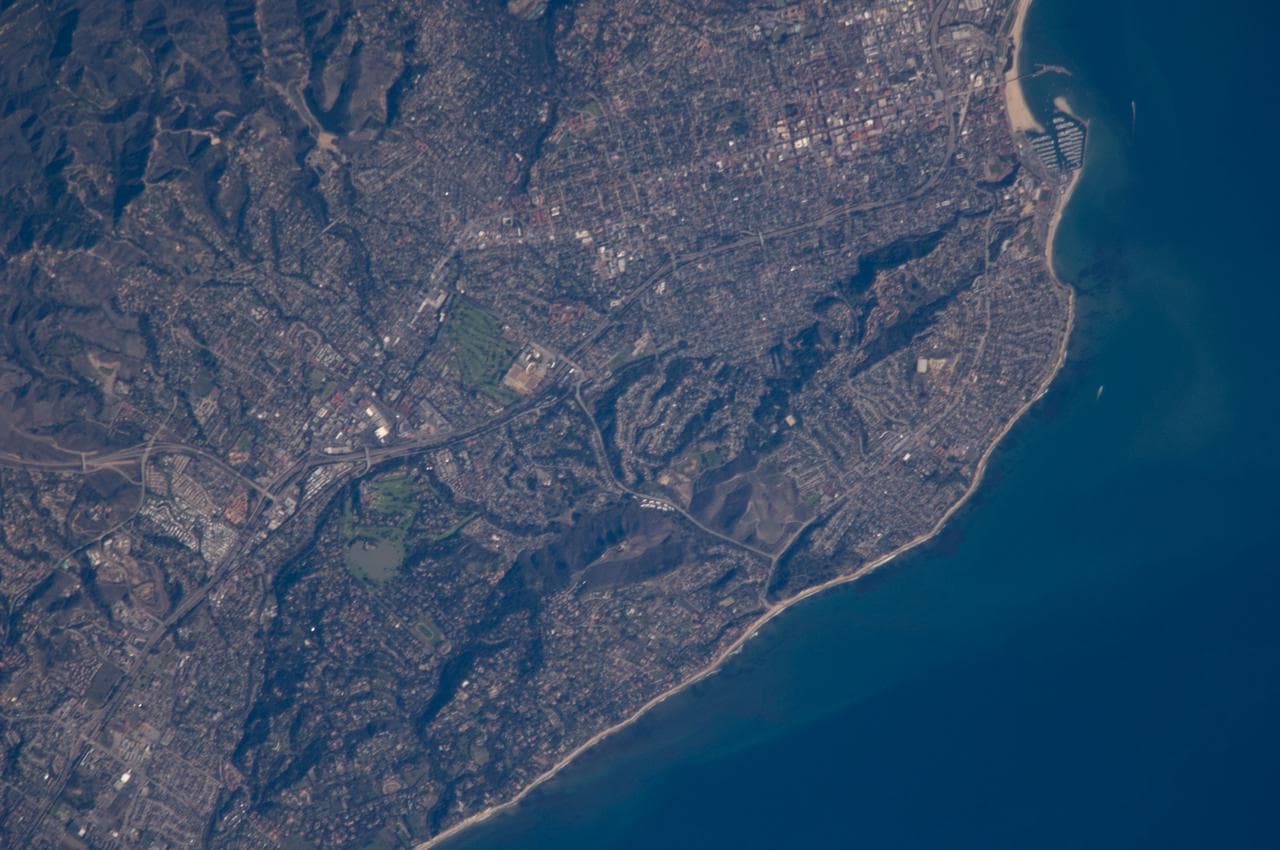 Earth Observations taken by the Expedition 18 Crew