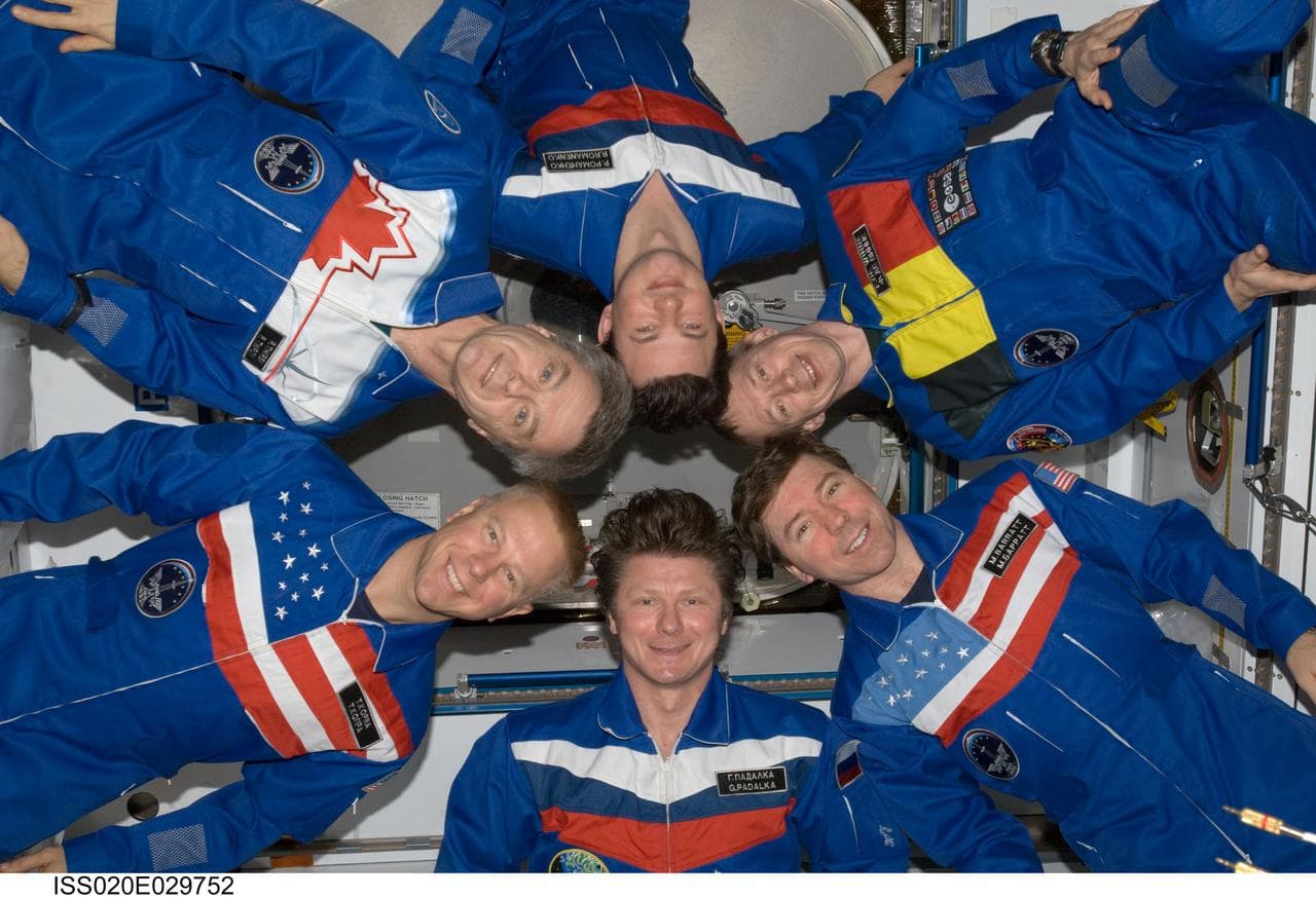 Expedition 20 crew portrait in Node 2