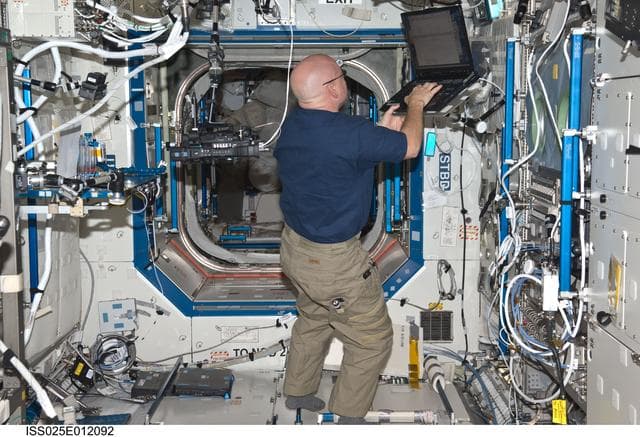Astronaut, scott, kelly