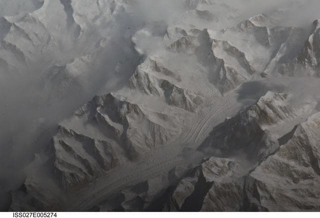 Earth Observations taken by the Expedition 27 Crew