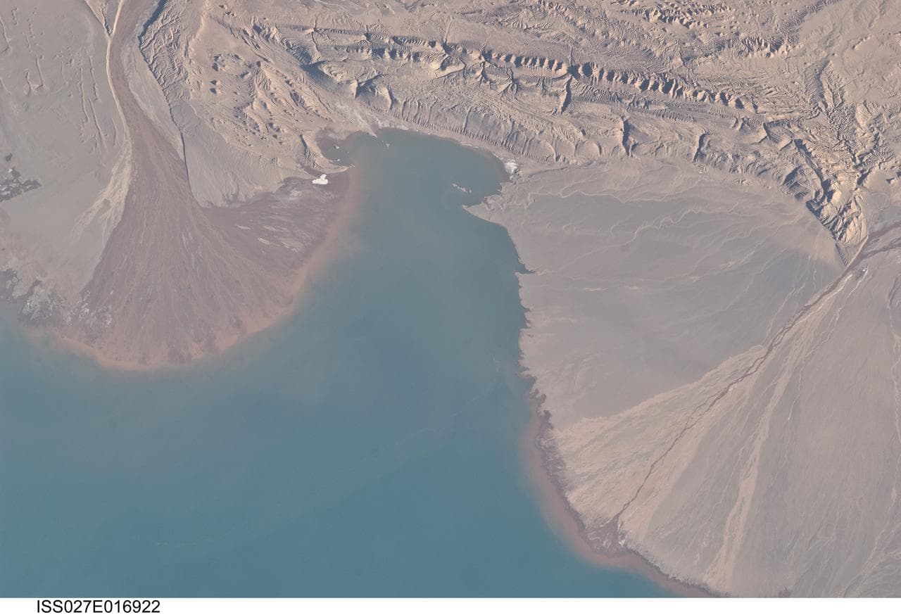 Earth Observations taken by the Expedition 27 Crew