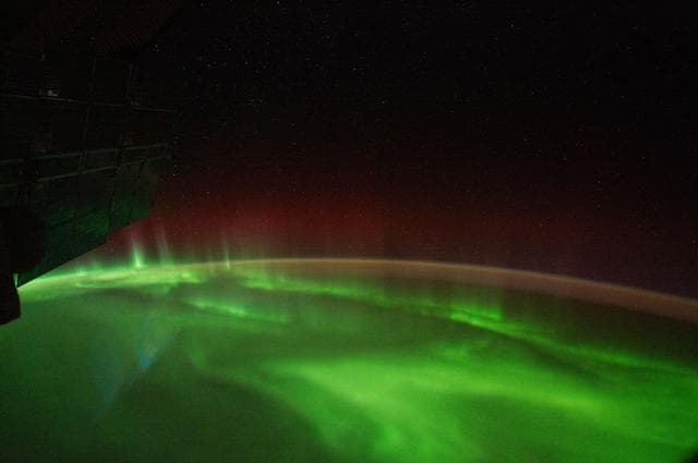 Aurora, australis, airglow