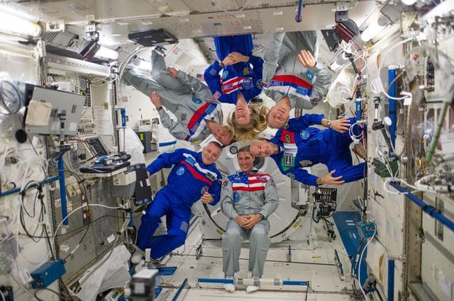 Expedition 37 inflight crew portrait