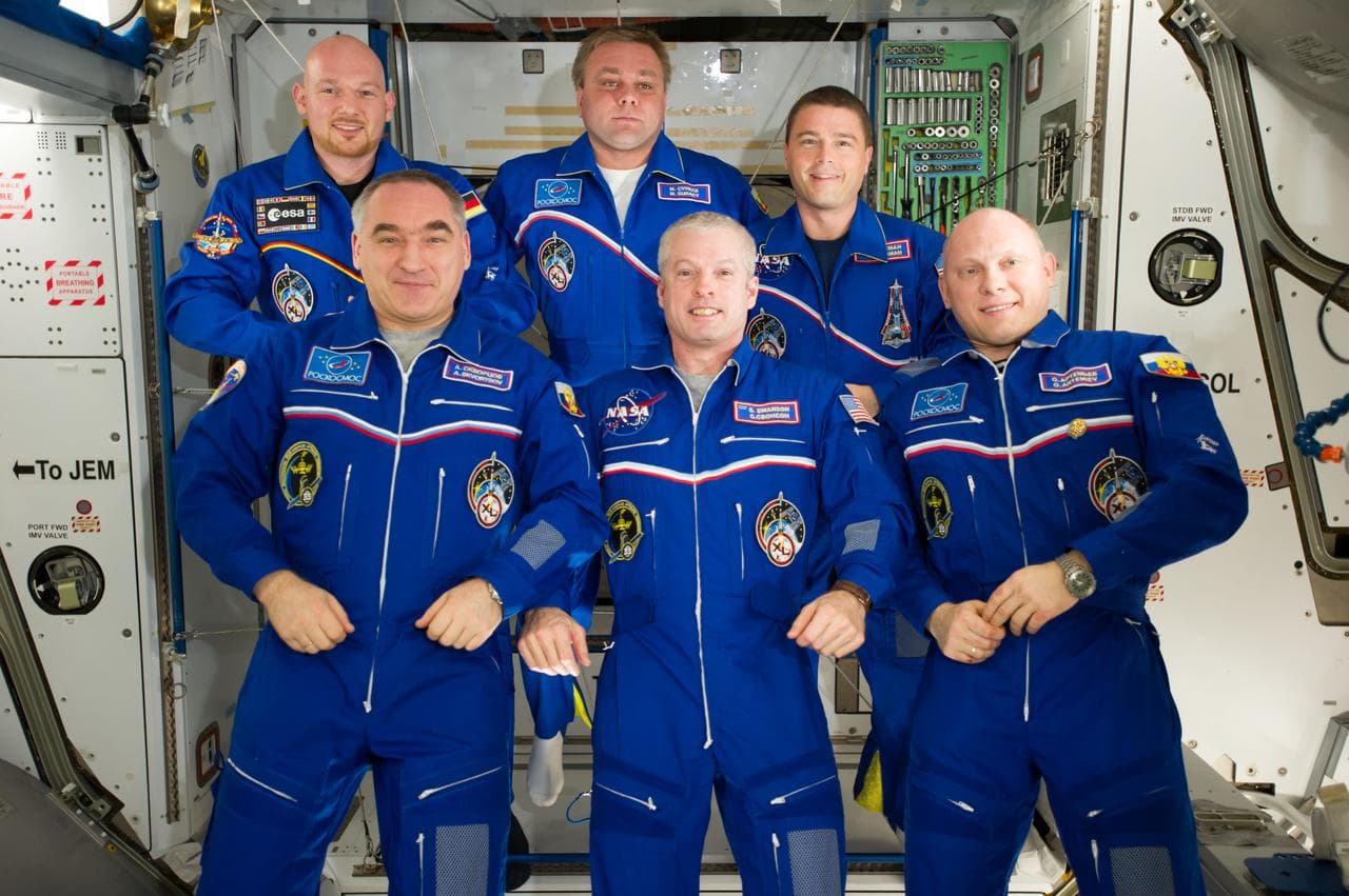 Expedition 40 crew on-orbit portrait