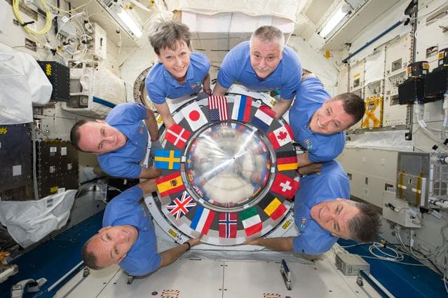 ISS052 onboard crew portrait - Kibo
