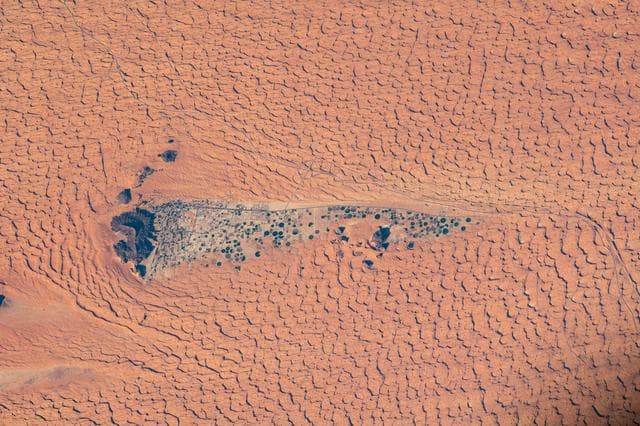 Surrounded, nefud, desert
