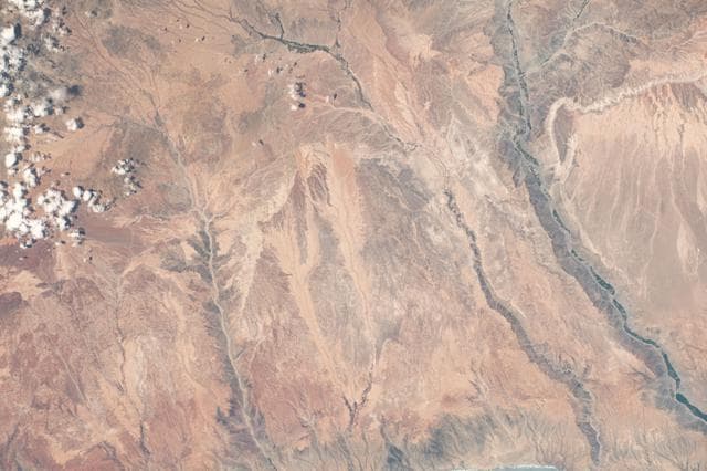 Subtropical, desert, climate