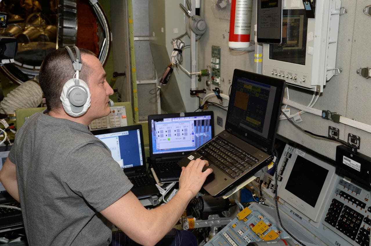 July, roscosmos, cosmonaut