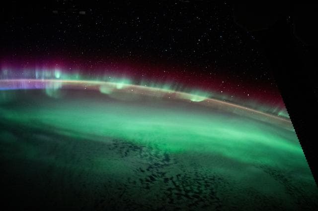 Aurora, australis, streams