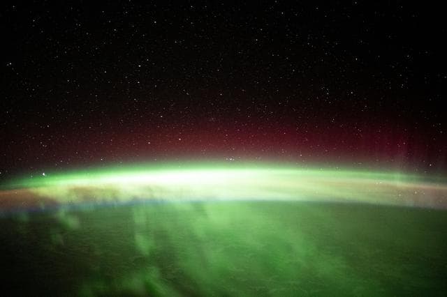 Aurora, australis, streams
