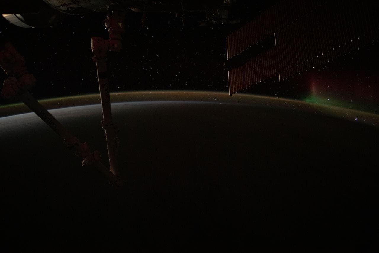 Wispy, aurora, fades