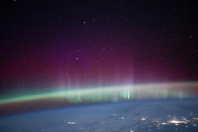 Sept, aurora, intersects