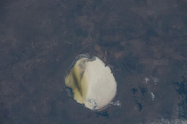 Lake, elton, salt