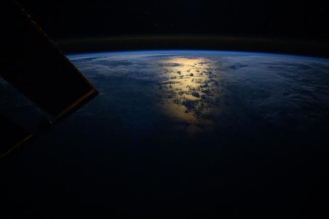 March, glint, beaming